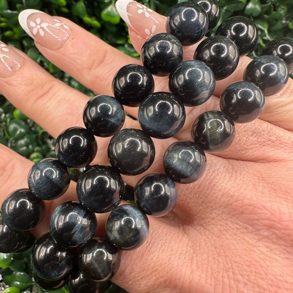 10mm Blue Tigers Eye Beaded Bracelet - Picture 5 of 5